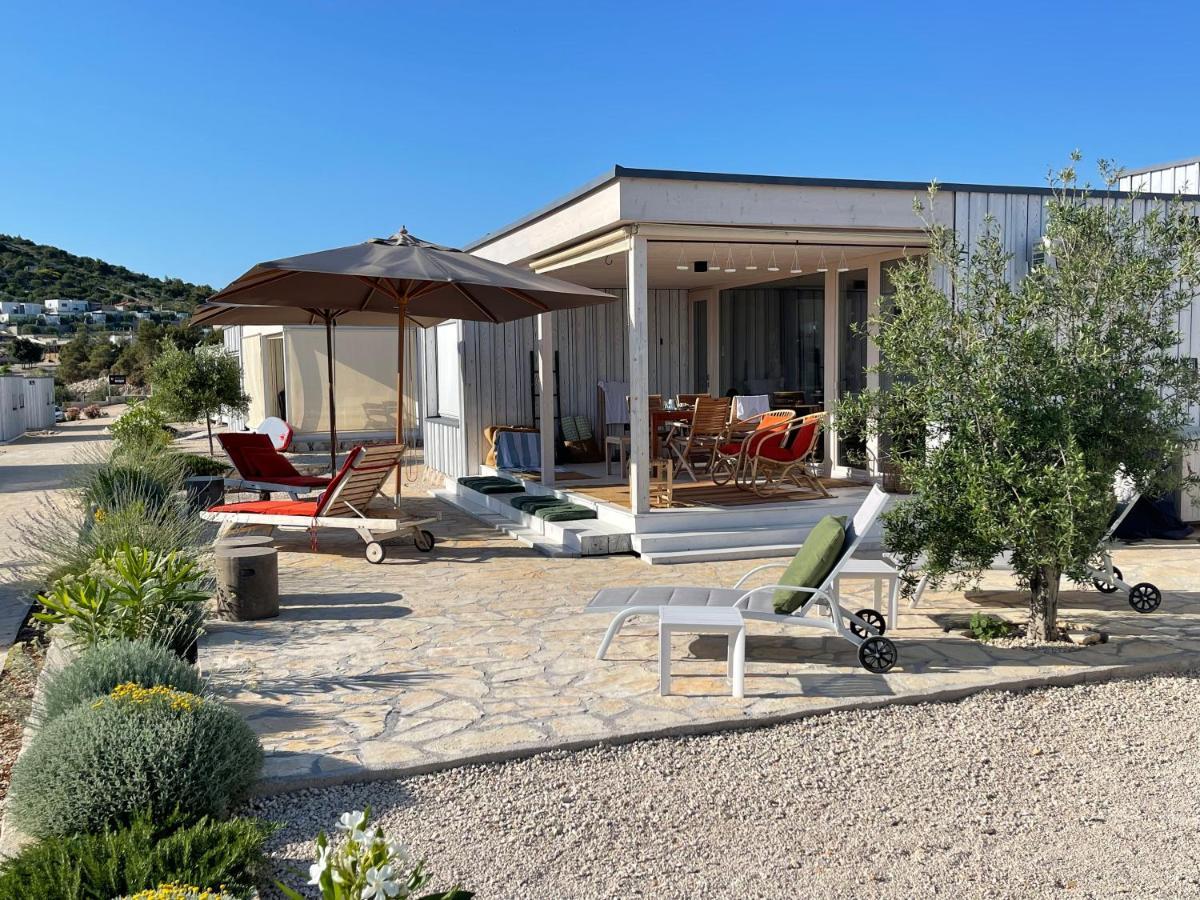 Buqez Eco Resort - Beachfront 20 & House 42 Drage Esterno foto