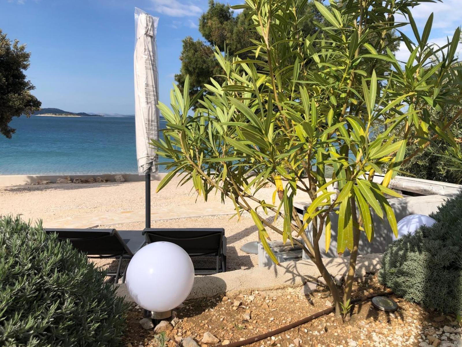 Buqez Eco Resort - Beachfront 20 & House 42 Drage Esterno foto